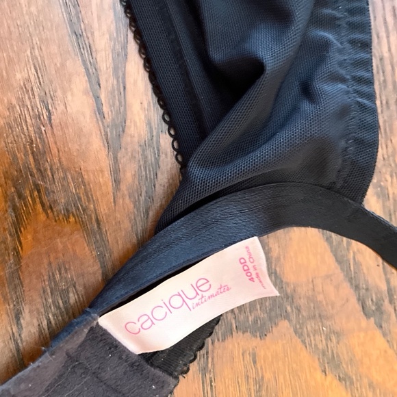 SALE Torrid Curve plunge bra, red and black lace, size 40DD/40E - Picture 3 of 3